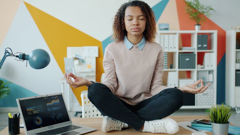 Mindful Breaks You Can Take in Five Minutes